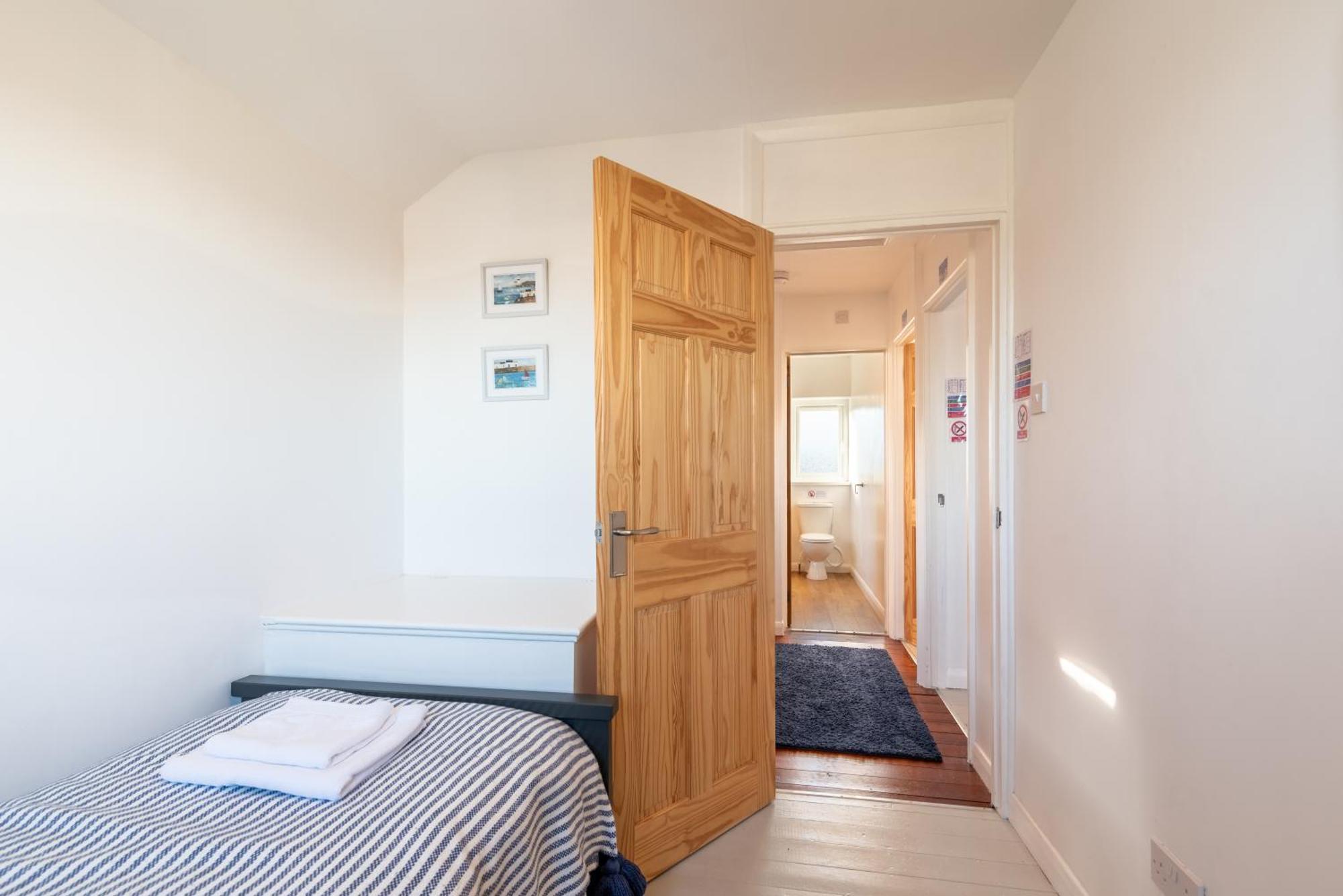 Port View House 3-Bedroom Self Catering Family Home With Garden Near Cardiff Esterno foto