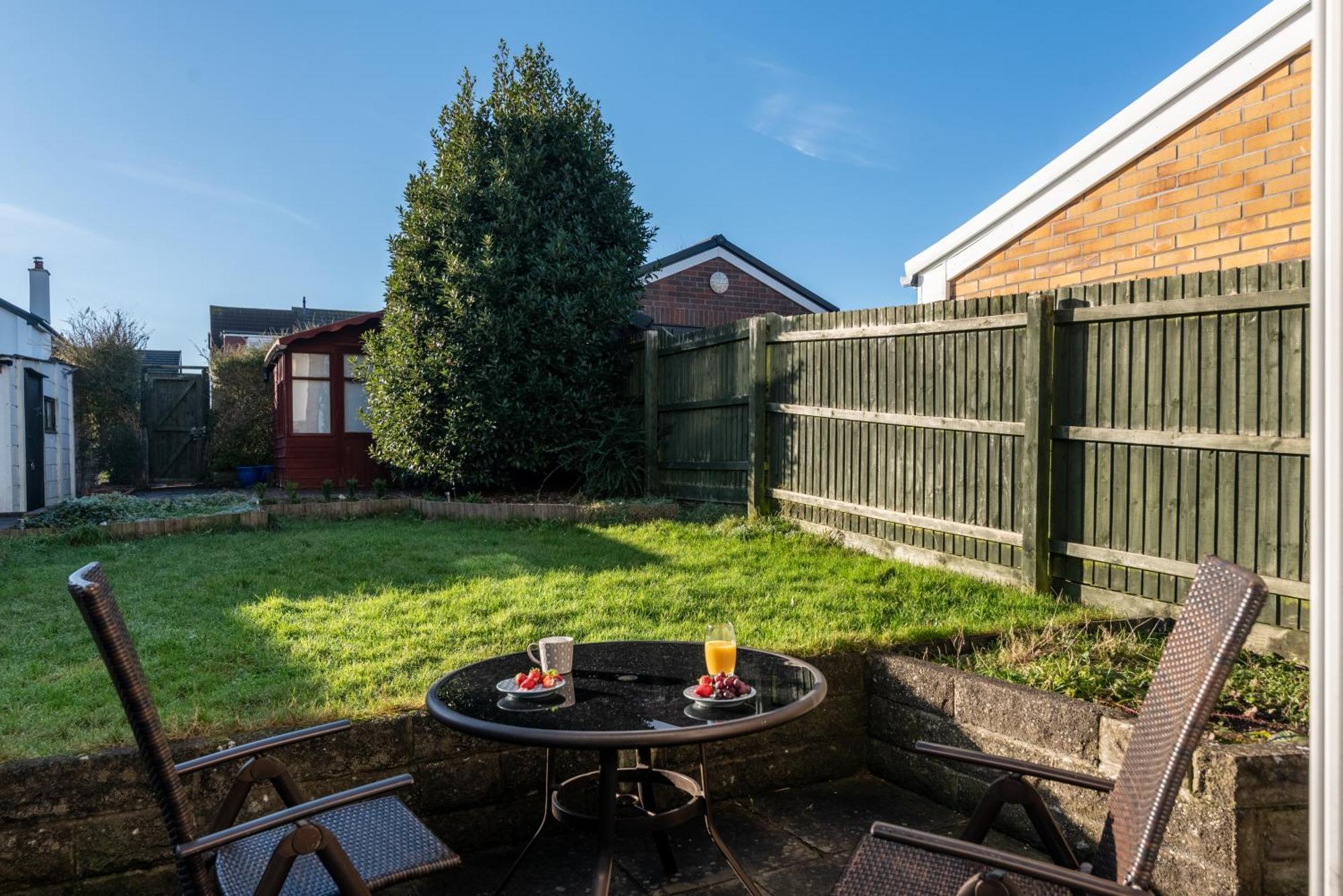 Port View House 3-Bedroom Self Catering Family Home With Garden Near Cardiff Esterno foto